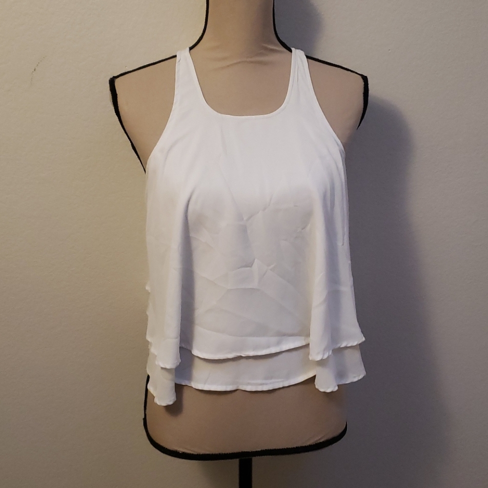 🌞 White flowing lined crop top